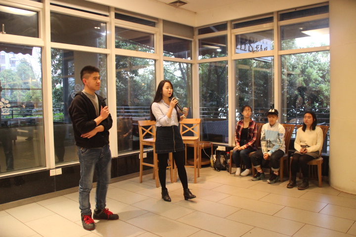 我们学生代表表演才艺 我们学生代表表演才艺
